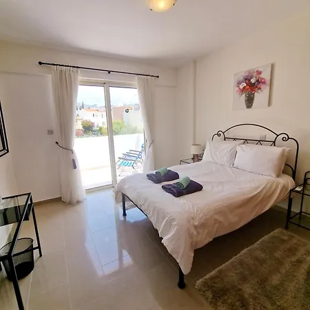 Apartment Large One Bedroom Apartment, Vanessa Complex, *